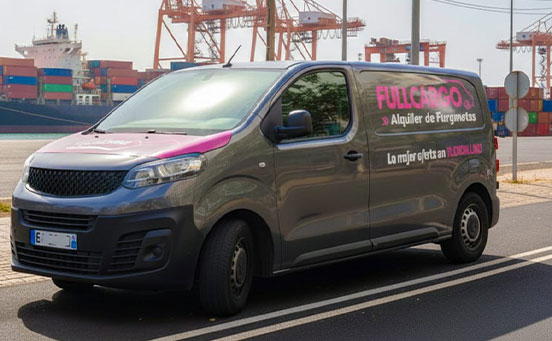 En este momento estás viendo Cómo optimizar tus entregas en Canarias usando furgones de carga media